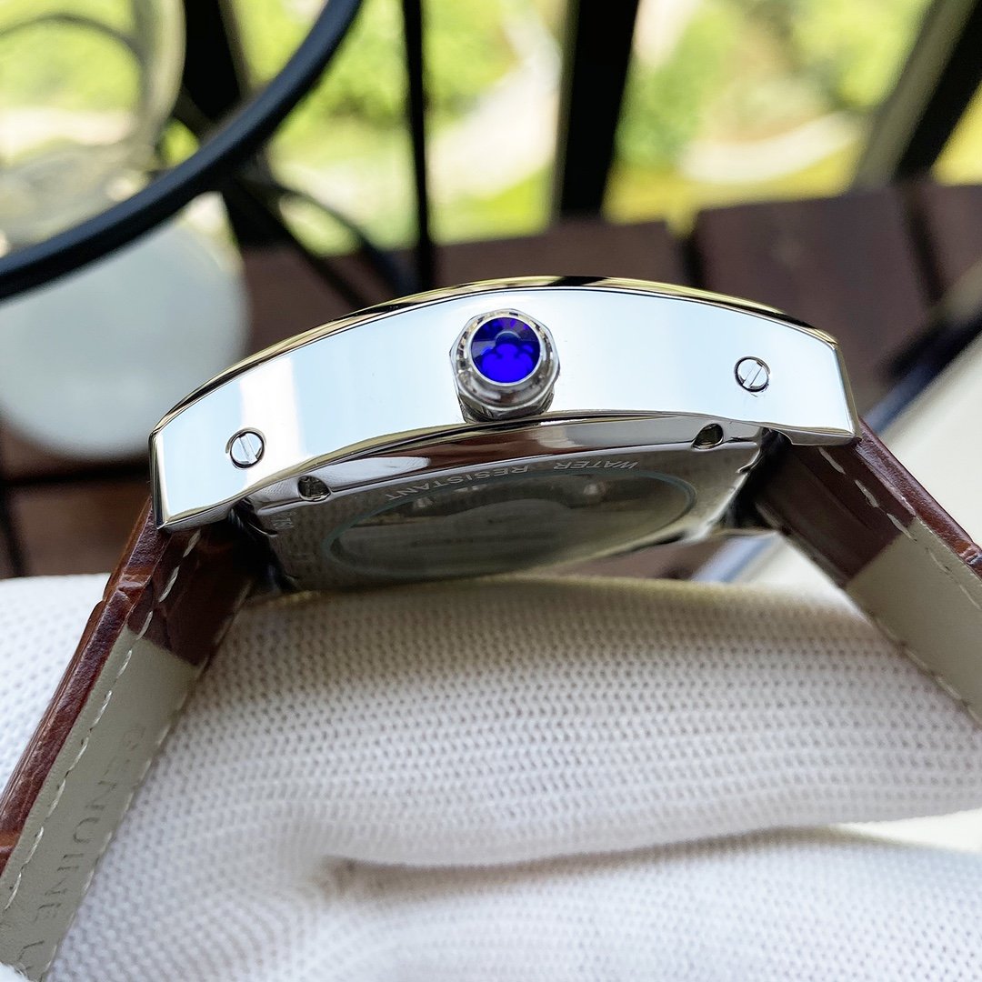 CARTIER TORTUE 40MM STEEL CASE LEATHER STRAP