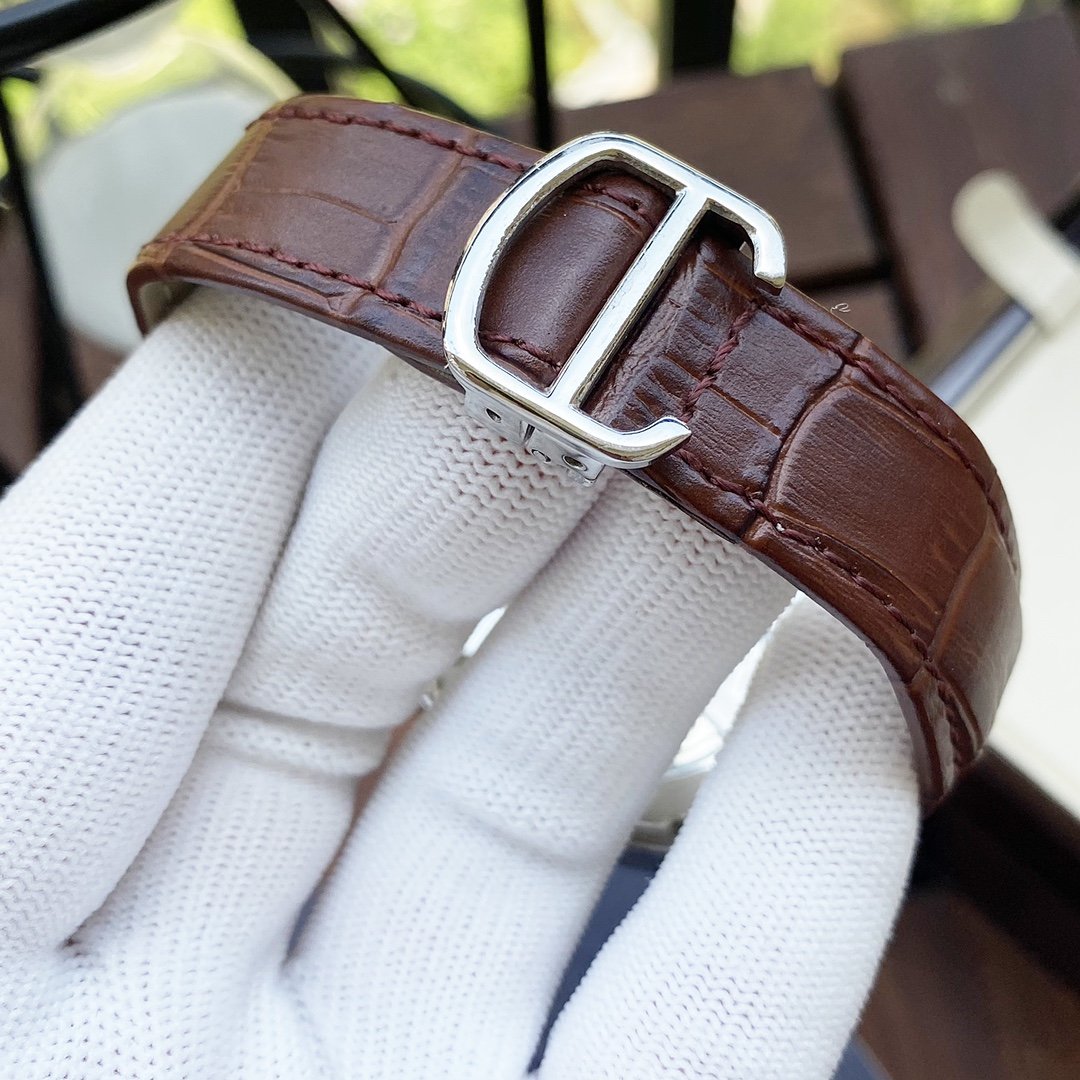CARTIER TORTUE 40MM STEEL CASE LEATHER STRAP