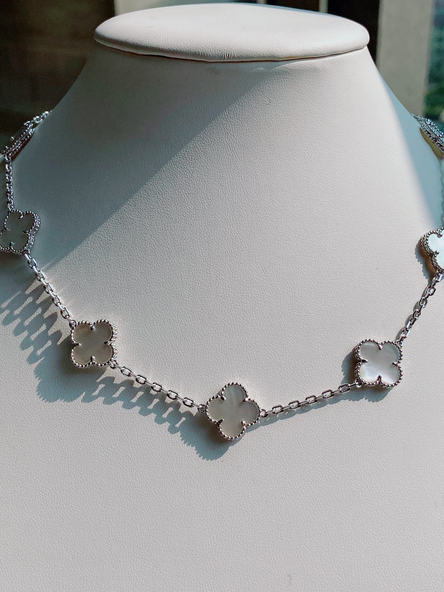 Van Cleef & Arpels VINTAGE MOP NECKLACE 10 MOTIFS SILVER
