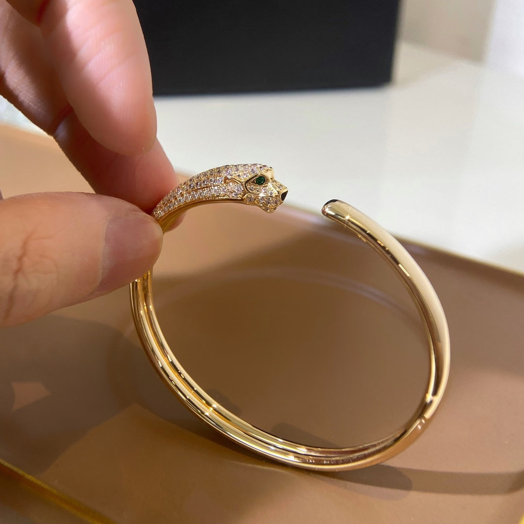 CARTIER PANTHERE GOLD DIAMOND OPEN BRACELET