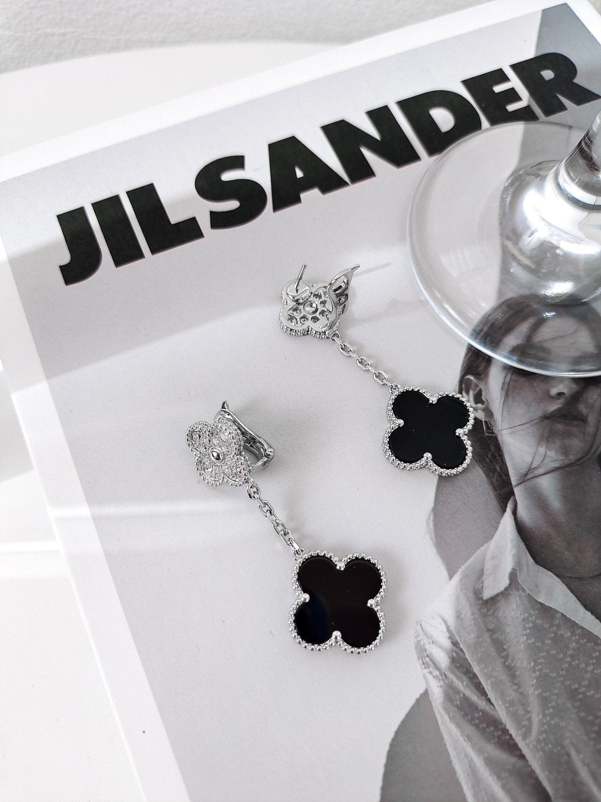 Van Cleef & Arpels CLOVER 2 MOTIFS SILVER DIAMOND ONYX