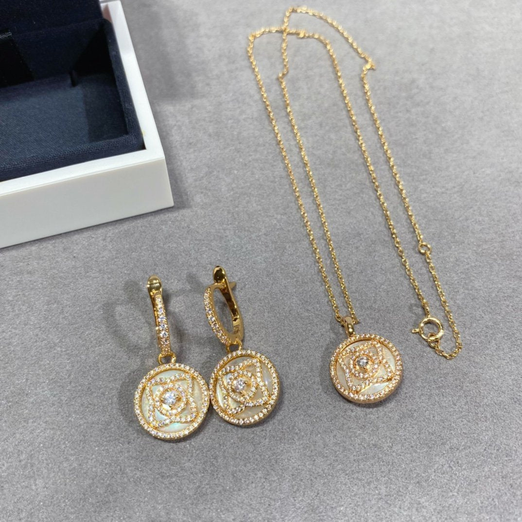 PIAGET LOTUS PINK GOLD MOP DIAMOND NECKALCE