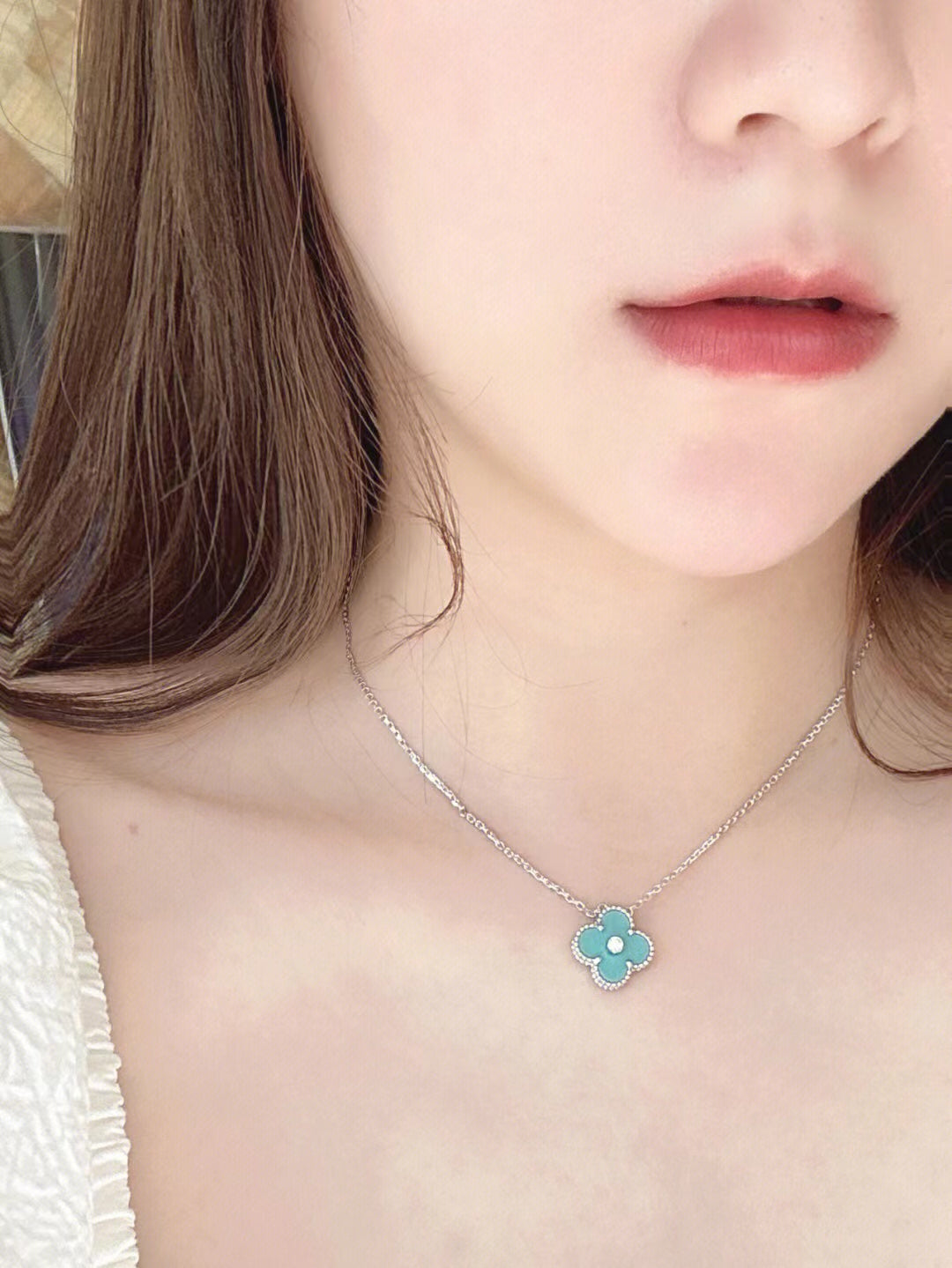 Van Cleef & Arpels CLOVER 1 DIAMOND LIGHT BLUE SILVER NECKLACE