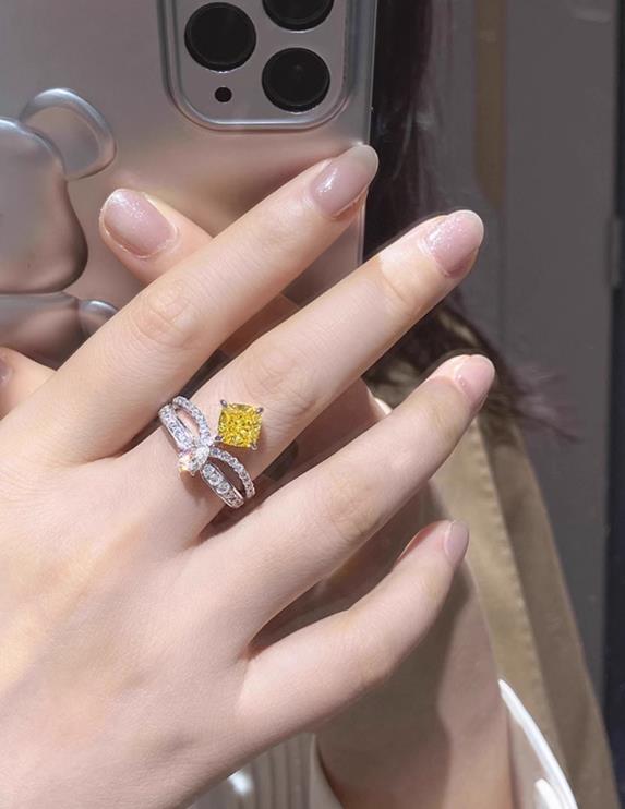 CHAUMET JOSEPHINE YELLOW DIAMOND SILVER RING