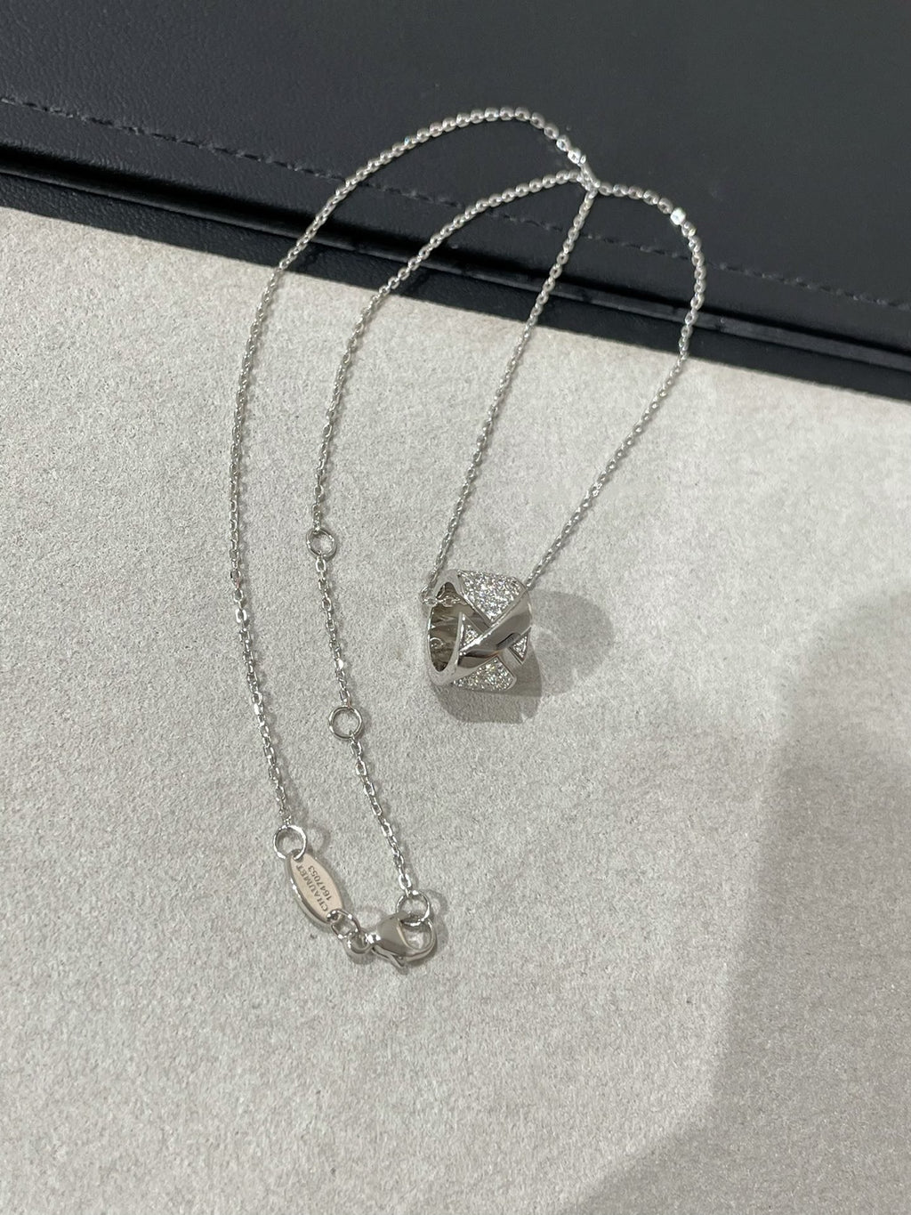 CHAUMET LIENS EVIDENCE DIAMOND PAVED NECKLACE