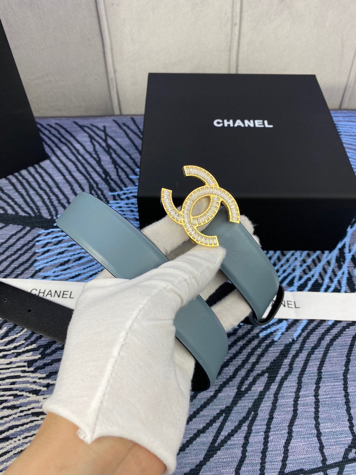 CHANEL 25S BELT 30 MM IN GREY BLUE CALFSKIN WITH GOLD HARDWARE 615102