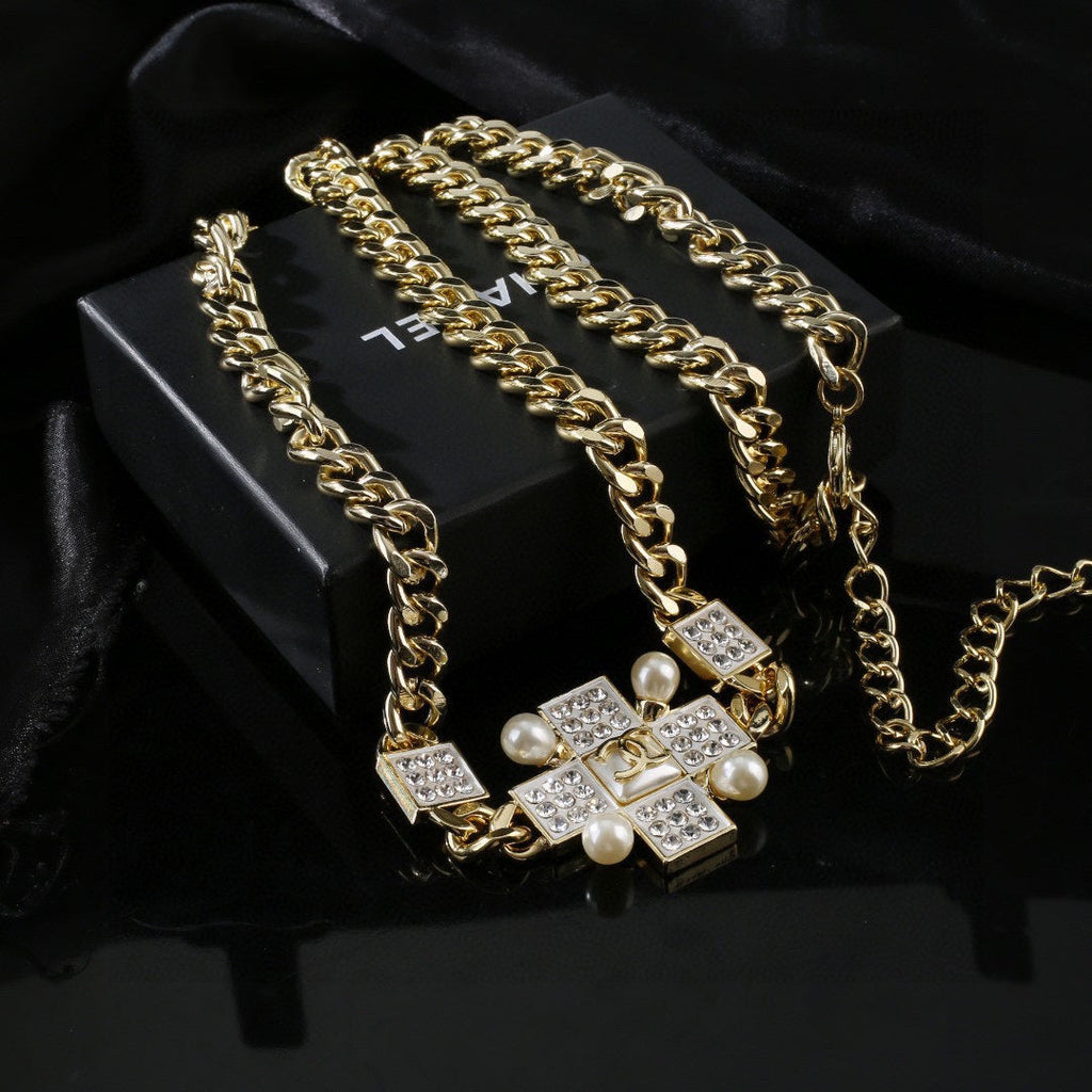 CHANEL 25S CHAIN BELT IN GOLD METAL 614478