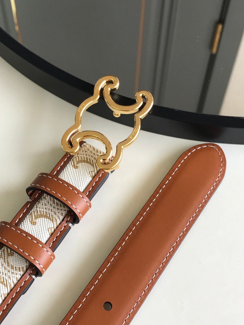 CELINE 25S BELT TRIOMPHE 25MM IN WHITE CALFSKIN AND CANVAS 559677