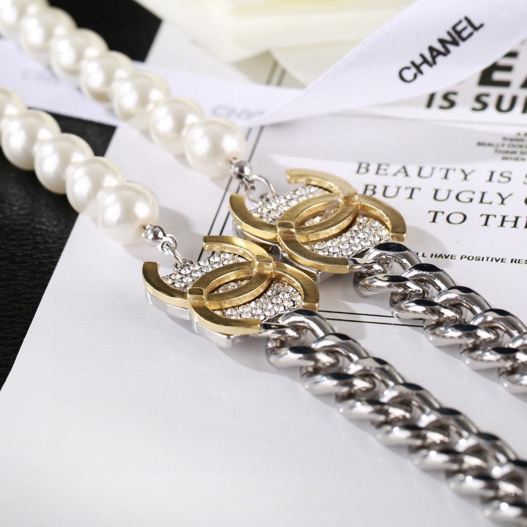 CHANEL 25S CHAIN BELT IN WHITE PEARL 614474
