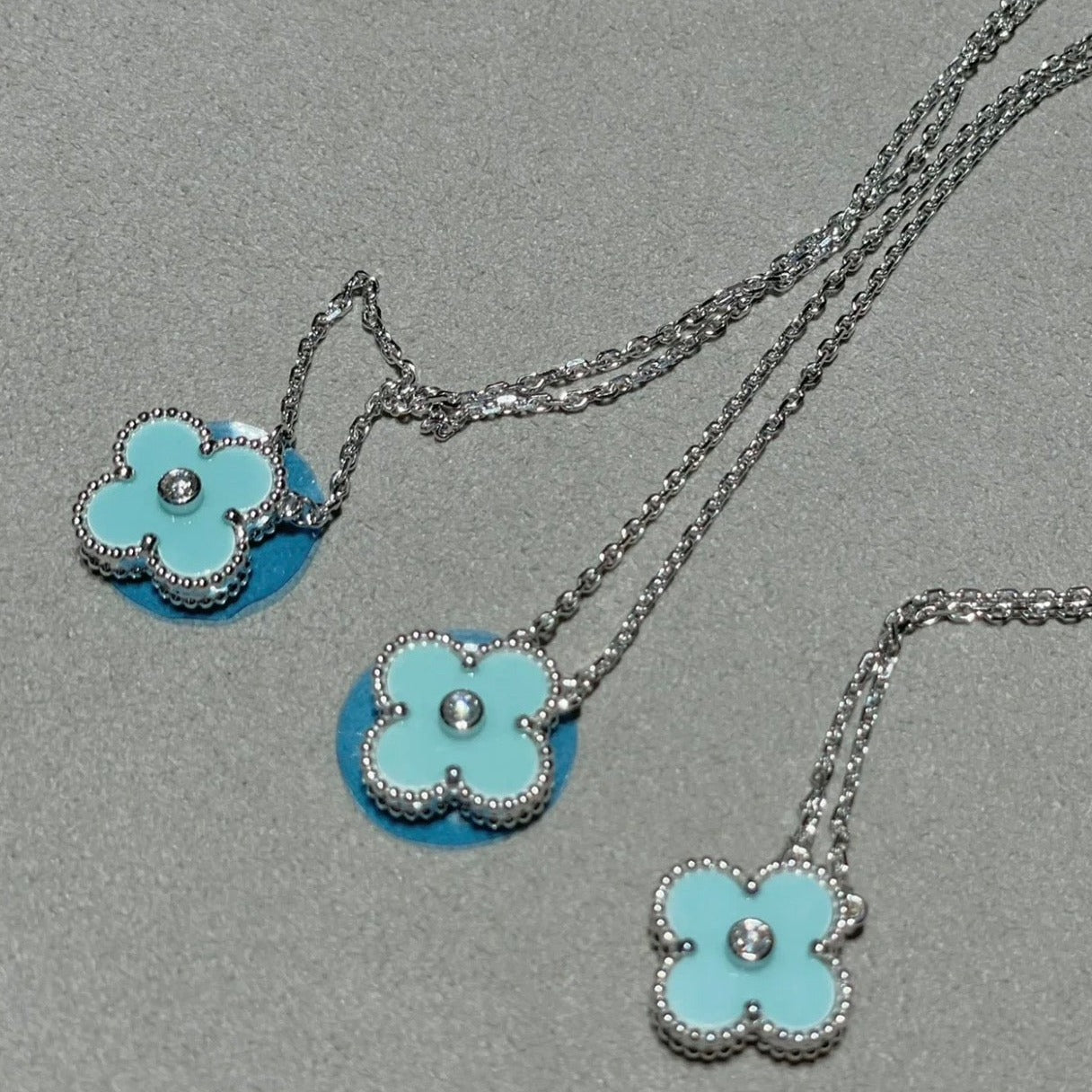 Van Cleef & Arpels CLOVER 1 DIAMOND LIGHT BLUE SILVER NECKLACE