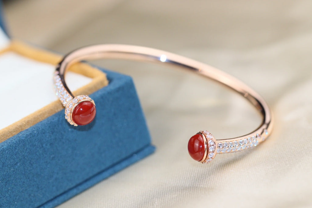 PIAGET POSSESSION PINK GOLD CARNELIAN DIAMOND OPEN BRACELET
