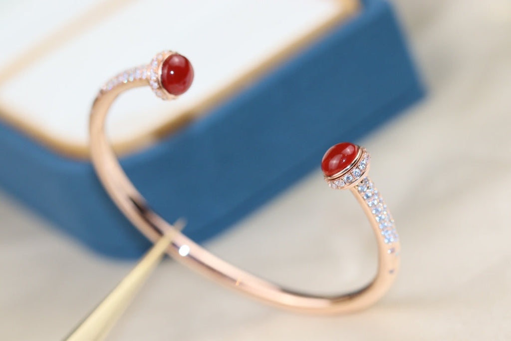 PIAGET POSSESSION PINK GOLD CARNELIAN DIAMOND OPEN BRACELET