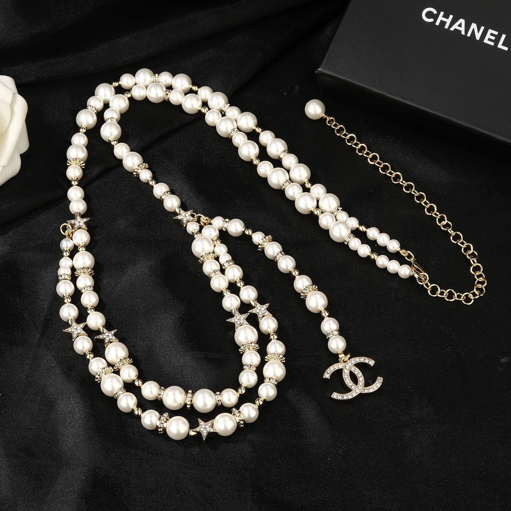 CHANEL 25S CHAIN BELT IN WHITE PEARL 612712