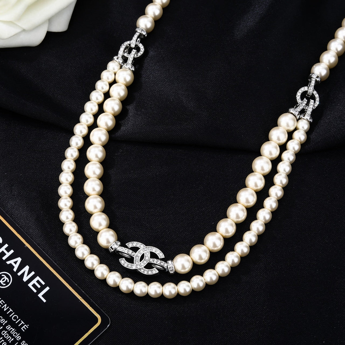 CHANEL 25S CHAIN BELT WITH PEARL STYLE 1 608643